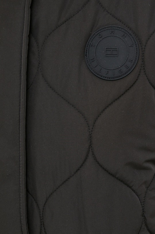 Vesta Tommy Hilfiger WW0WW38111.PPYX černá