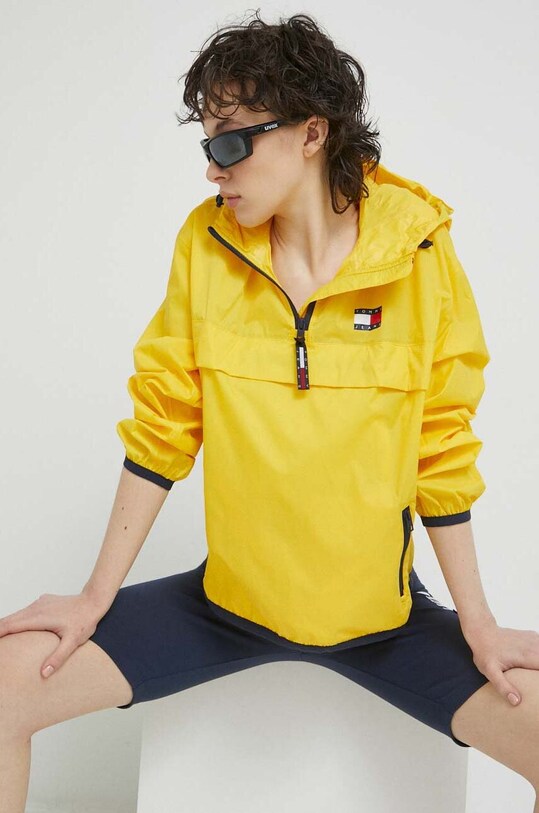 Tommy Jeans geaca DW0DW15333.PPYX galben SS23