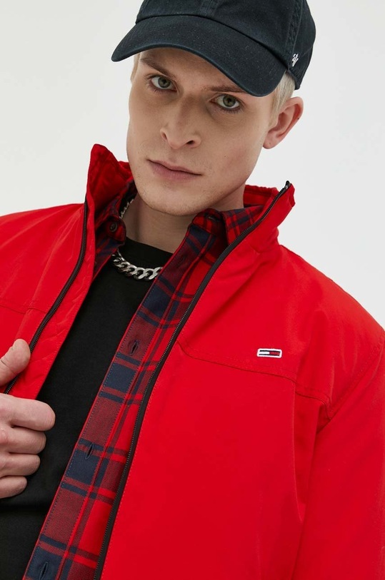 Bunda Tommy Jeans přechodné červená DM0DM14454.PPYX