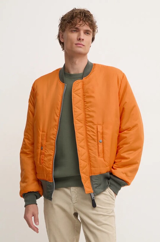 Куртка-бомбер Alpha Industries 100101.03 зелёный SS25