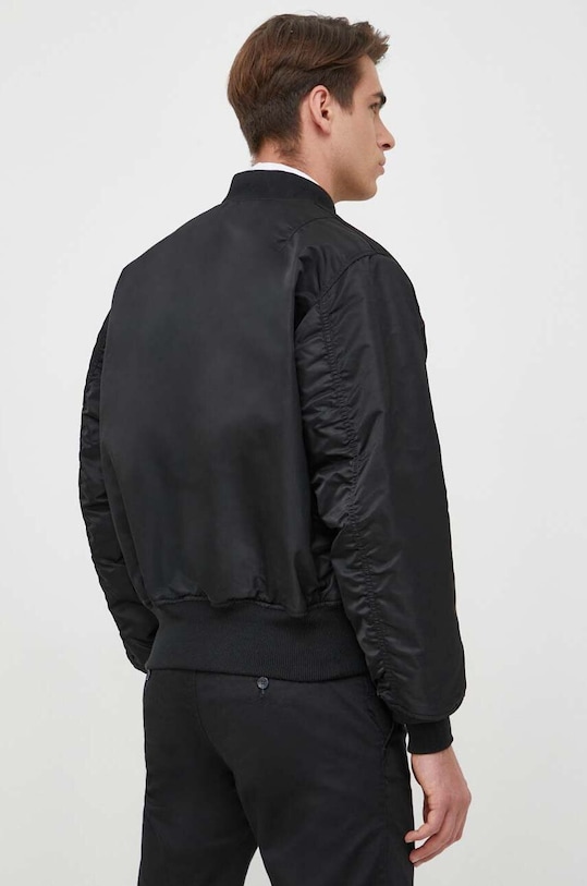 Alpha Industries geacă bomber MA-1 negru 100101.03