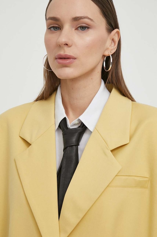 Gestuz zakó Paula 10907014 sárga