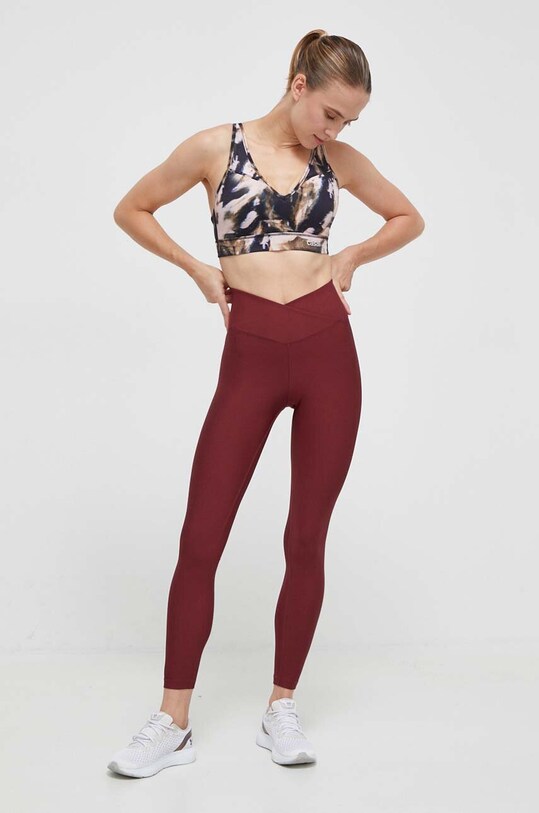 Casall legginsy do jogi 22500 bordowy SS24