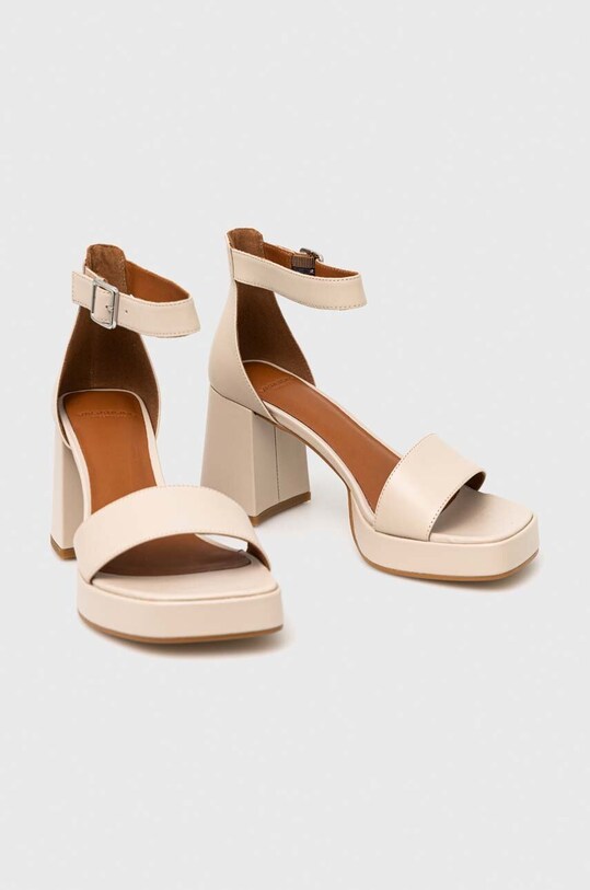 Vagabond Shoemakers sandały skórzane FIONA 5515.001.02 beżowy SS23