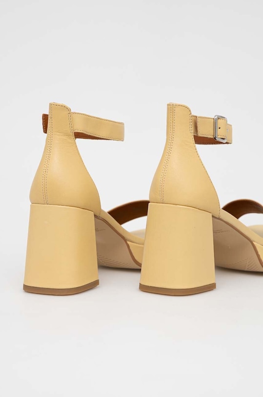 Obuv Kožené sandále Vagabond Shoemakers FIONA 5515.001.15 žltá