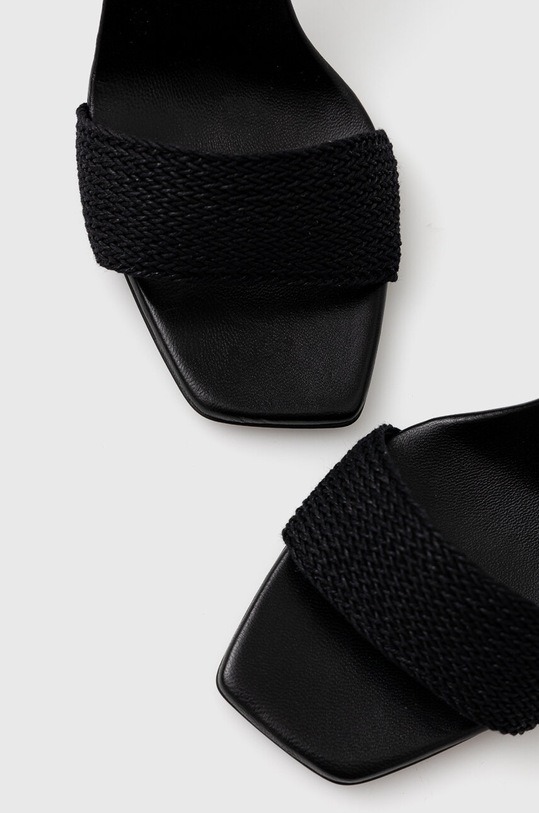 Sandály Calvin Klein GEO STIL GLADI SANDAL 90HH černá HW0HW01467