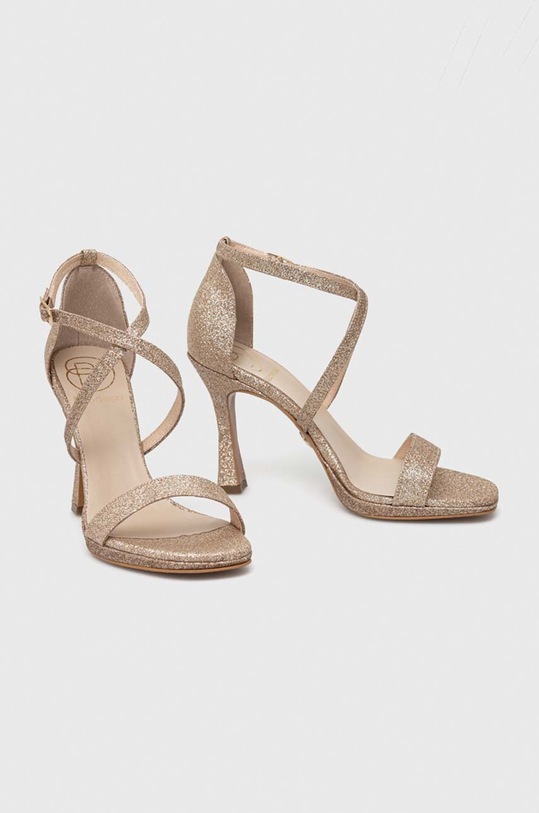 Baldowski sandały skórzane D04290.4742.001 złoty SS23