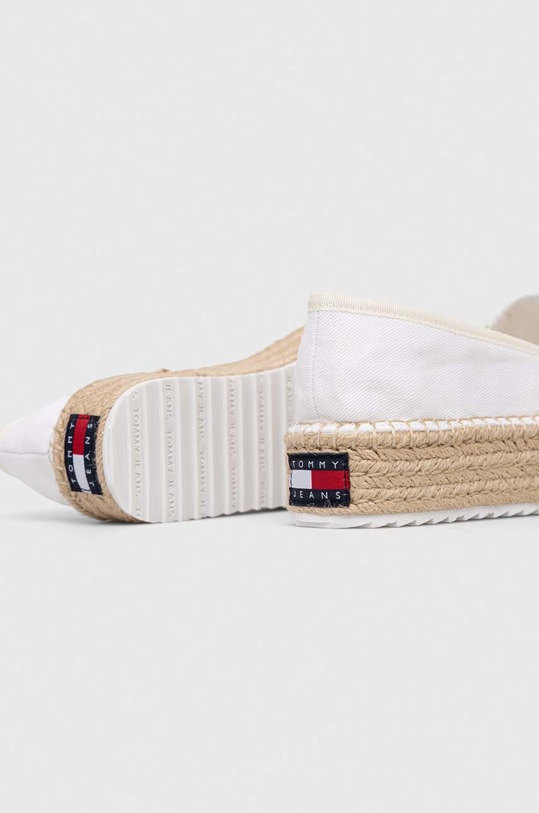 Boty Espadrilky Tommy Jeans FLATFORM ESPADRILLE EN0EN02078 bílá
