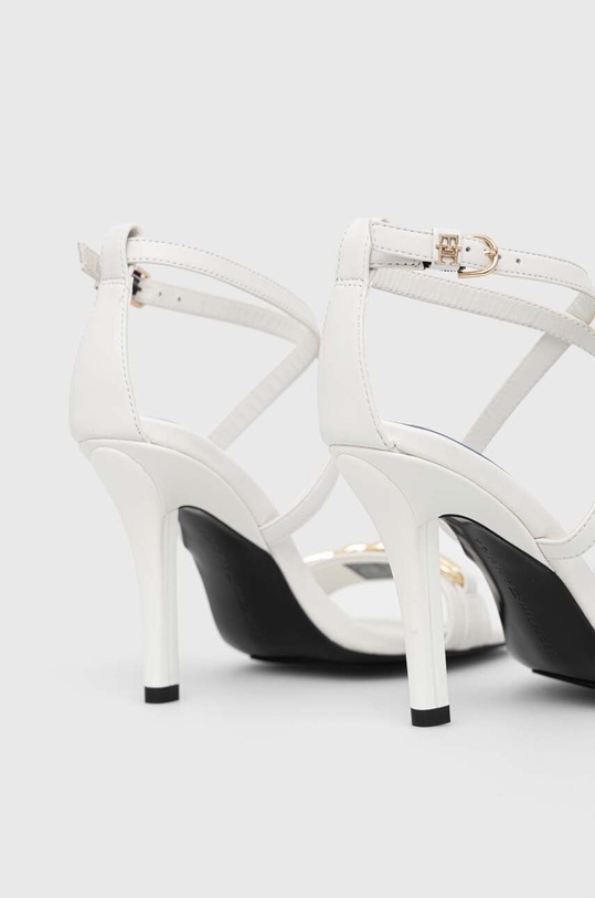 Obuwie Tommy Hilfiger sandały skórzane TH CHAIN FEMININE HEEL SANDAL FW0FW07076 biały