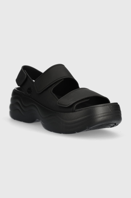 Sandále Crocs Skyline Slide 208183.001 čierna SS23