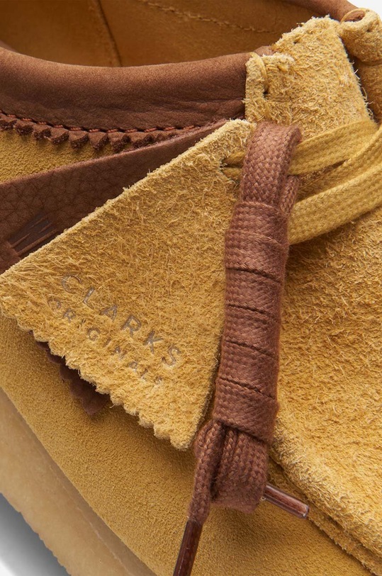 Obuća Mokasinke od brušene kože Clarks Wallabee 26170536 smeđa
