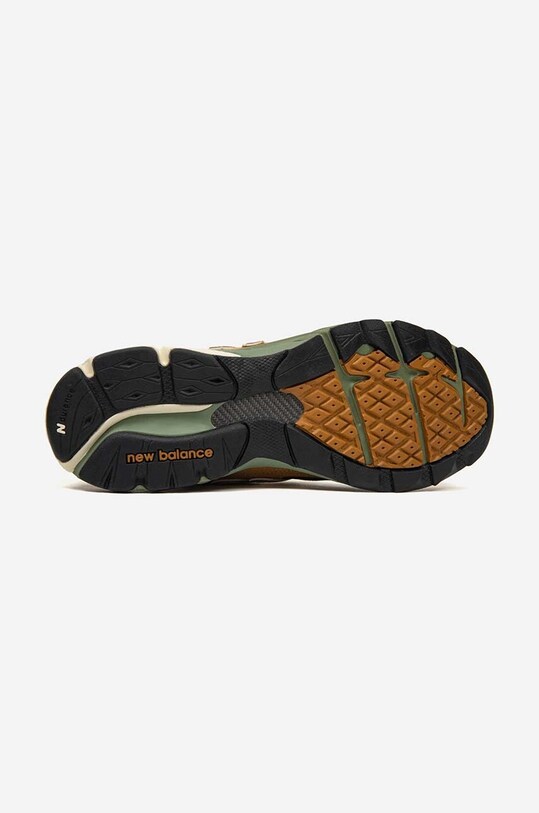 Tenisky New Balance M990WG3 oranžová M990WG3
