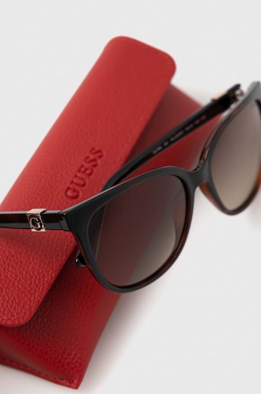 Guess napszemüveg barna GU7864.5852H