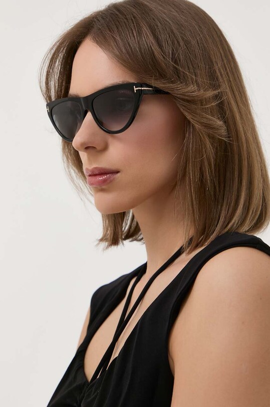 Tom Ford okulary przeciwsłoneczne FT0990.5601B czarny