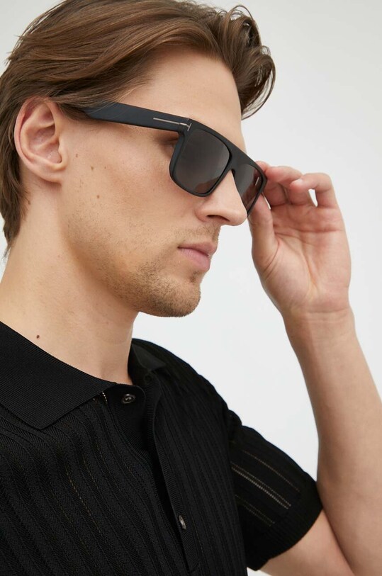 Tom Ford napszemüveg standard fekete FT0999.N.5802D