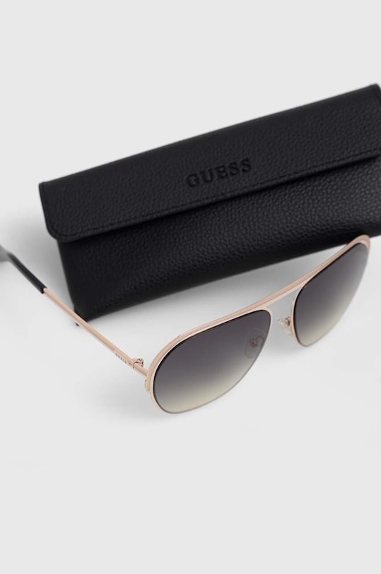 Guess napszemüveg fehér GU5226.5932B