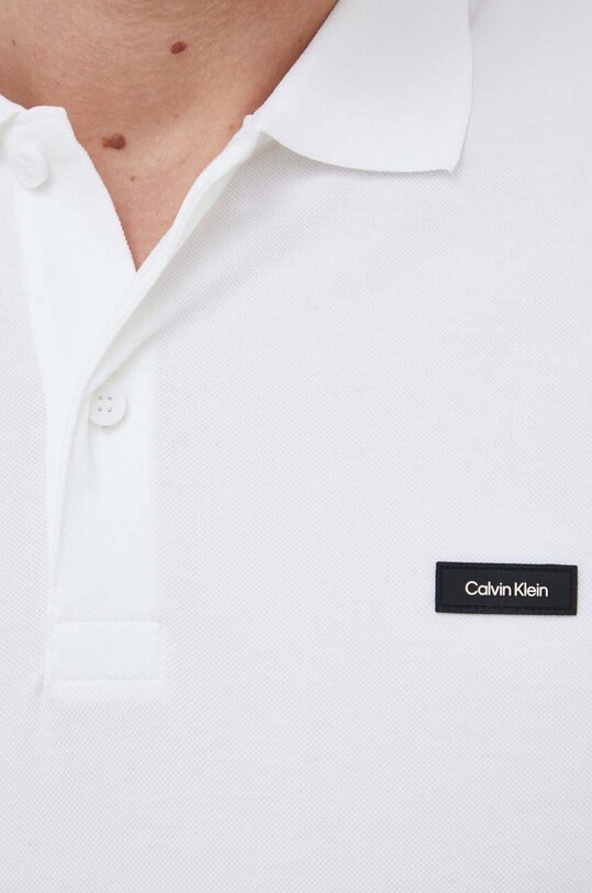 Тениска с яка Calvin Klein K10K111196.PPYX бял