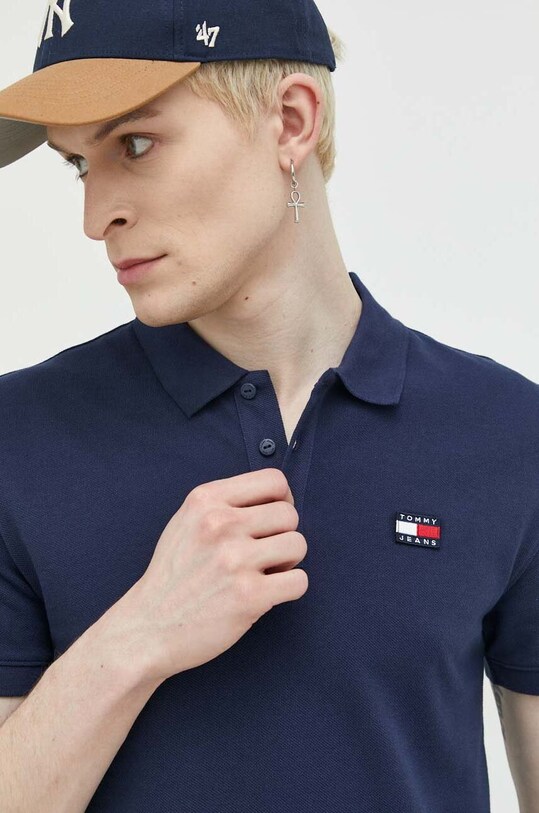 Bavlněné polo tričko Tommy Jeans DM0DM16224.PPYX námořnická modř