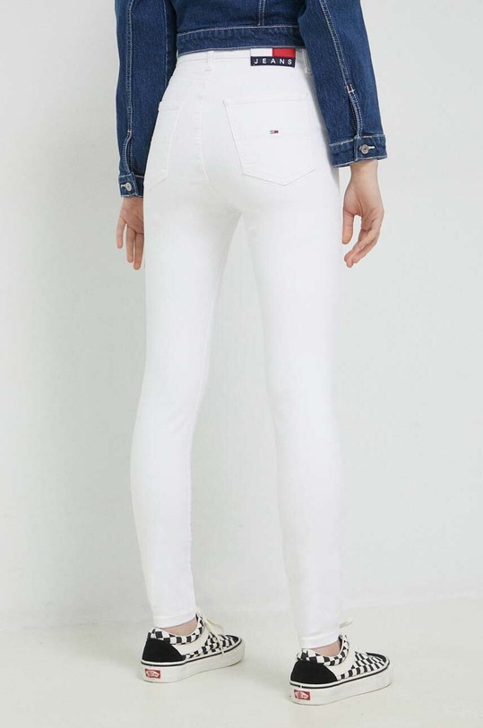 Odzież Tommy Jeans jeansy Sylvia DW0DW15507.PPYX biały