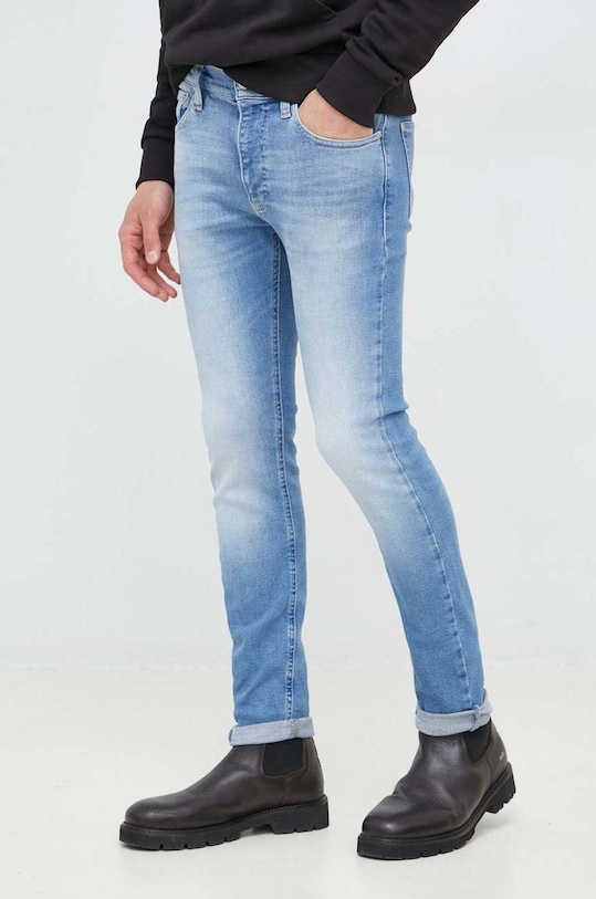 Calvin Klein Jeans jeansy niebieski J30J322390.PPYX