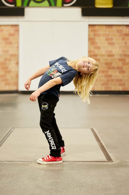 Lego spodnie dresowe dziecięce x Ninjago dzianina czarny 12010750.B