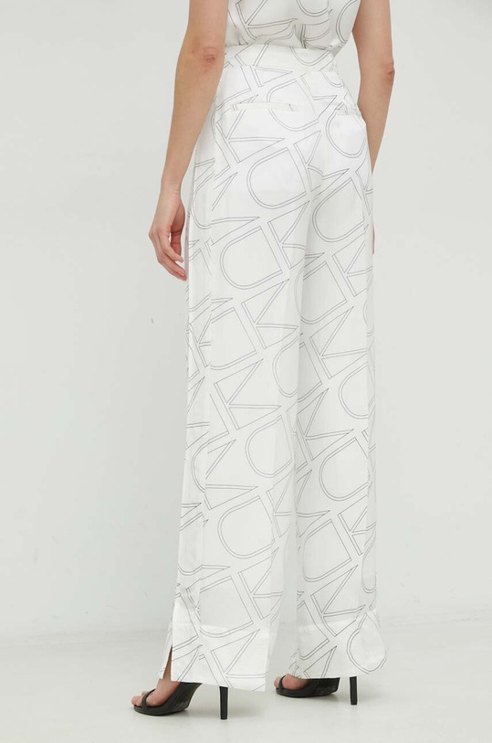 Oblečení Kalhoty Calvin Klein K20K205508.PPYX bílá