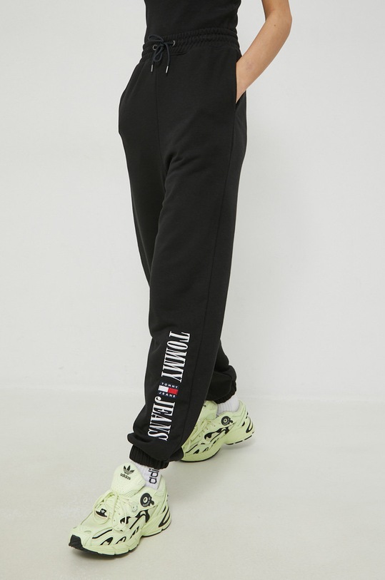 Tepláky Tommy Jeans pletenina černá DW0DW14994.PPYX