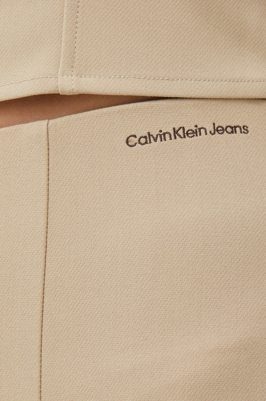 Hlače Calvin Klein Jeans bež J20J220529.PPYX