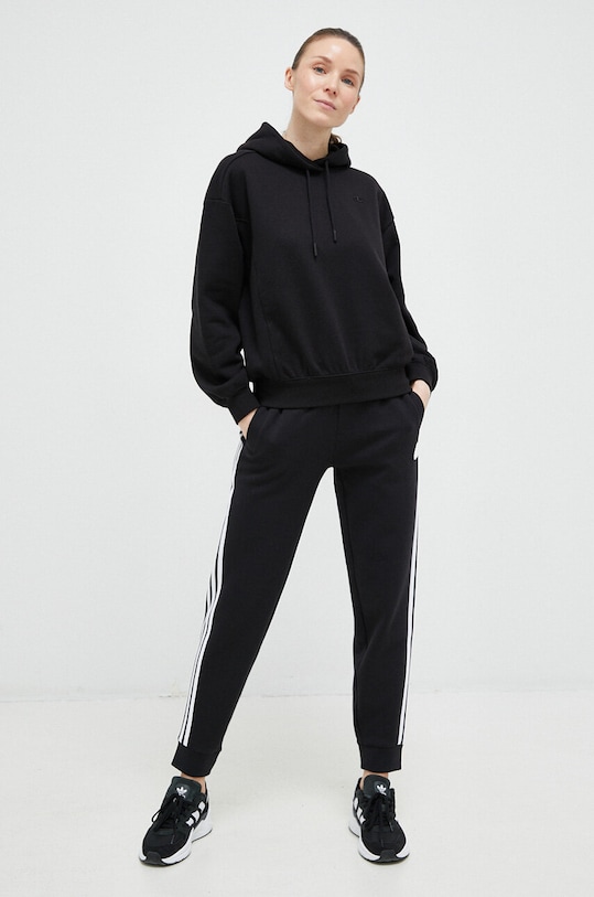 adidas spodnie dresowe HT4704 czarny SS23