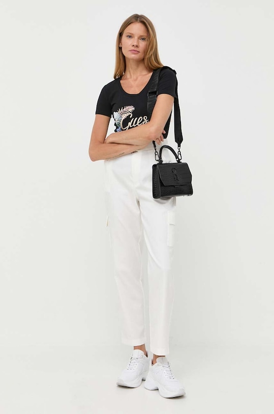 Guess spodnie W3GB25.WFD40 beżowy SS23