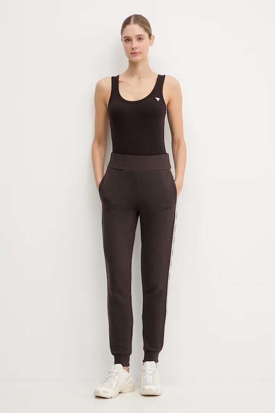 Guess spodnie dresowe BRITNEY V2YB15.KB3P2 brązowy SS26