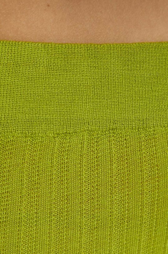 Résumé pantaloni de lana verde 17640970