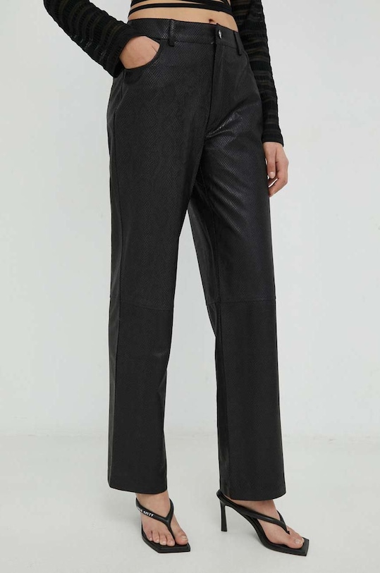 Résumé pantaloni 17700958 negru SS23