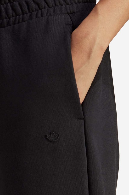 Bavlnené tepláky adidas Originals IB7329 čierna