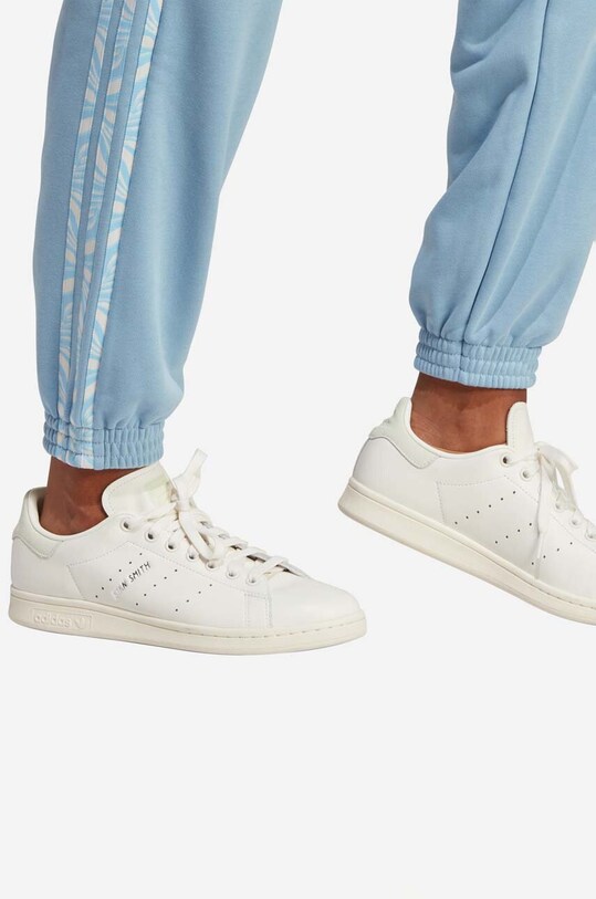adidas Originals joggers IJ8181