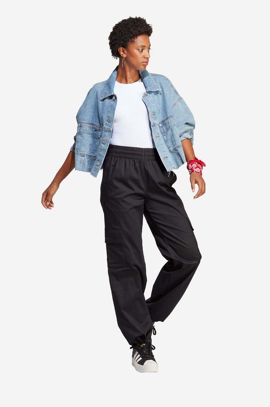 adidas Originals joggers IJ8183 black SS23