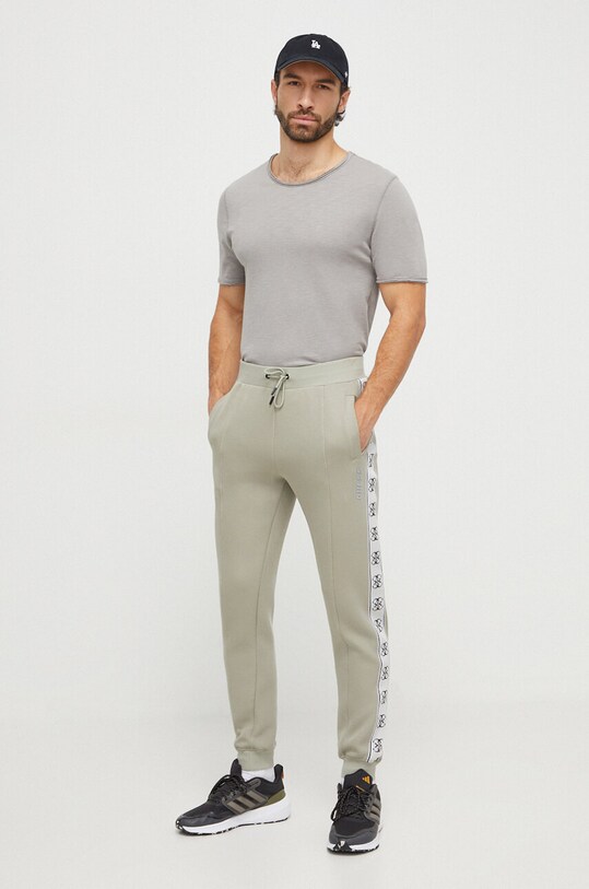 Спортивні штани Guess Z2YB09.KB3P2 зелений SS25