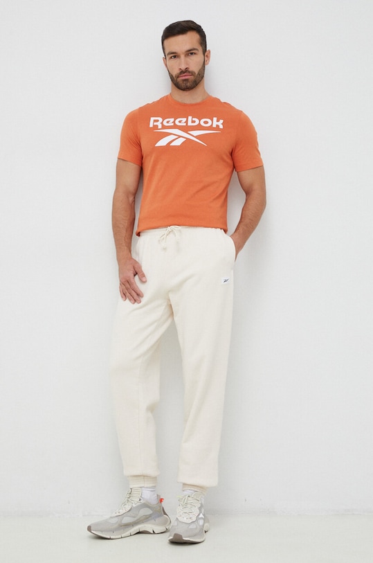 Reebok Classic spodnie dresowe bawełniane HS9153 beżowy SS23