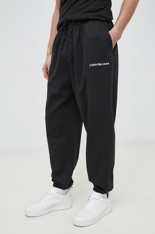 Calvin Klein Jeans spodnie dresowe J30J322925.PPYX czarny AW23