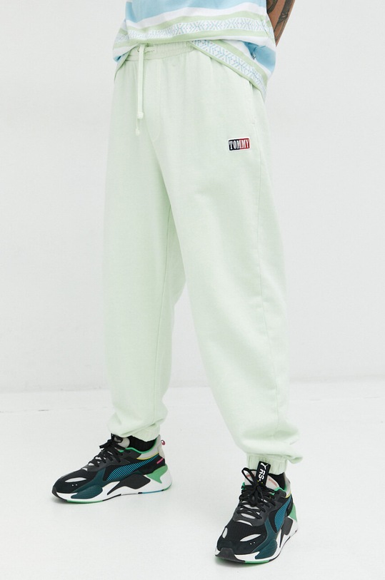Tommy Jeans pantaloni de trening din bumbac bumbac verde DM0DM16556.PPYX