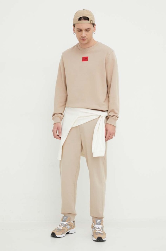 Βαμβακερό παντελόνι HUGO 50489617 μπεζ AW25