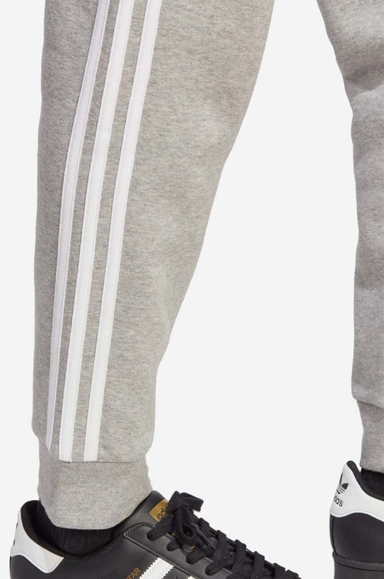 adidas Originals melegítőnadrág Adicolor Classics 3-Stripes Pants IA4795 szürke