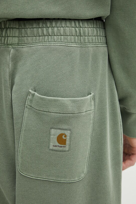 Памучен спортен панталон Carhartt WIP Nelson Sweat Pant зелен I029961.1YFGD