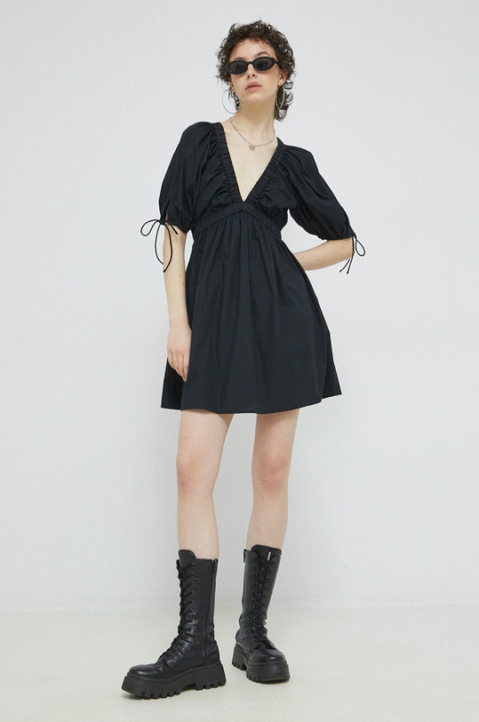 Abercrombie & Fitch sukienka KI159.2895.900 czarny SS23