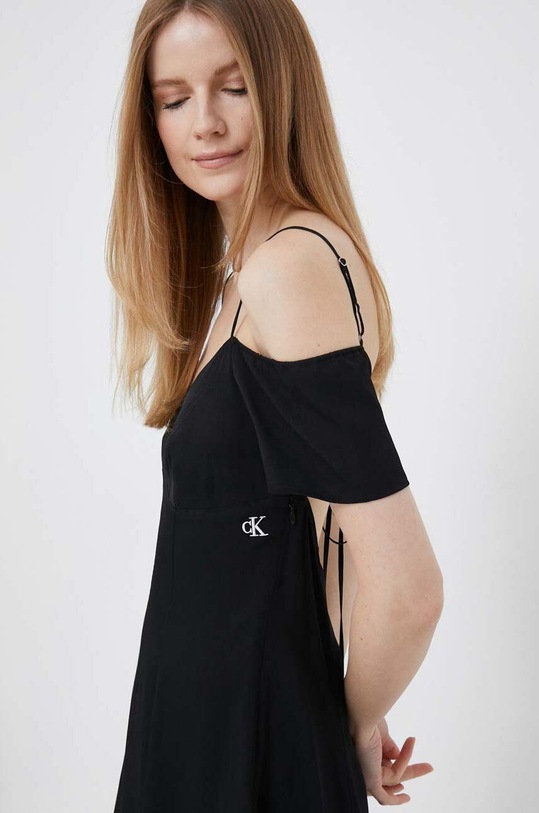 Calvin Klein Jeans sukienka J20J221073.PPYX czarny