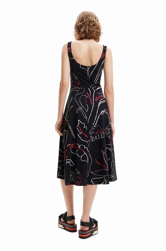 Desigual sukienka czarny 23SWVK15