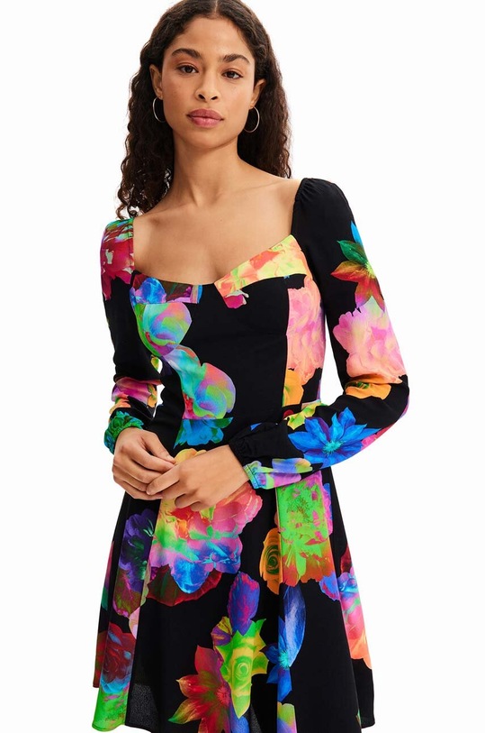 Desigual sukienka 23SWVW17 czarny SS23