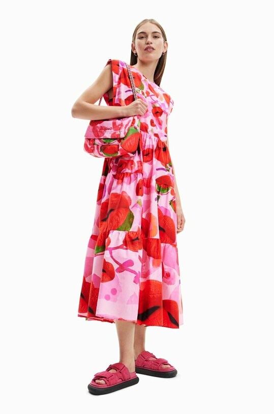 Odzież Desigual sukienka bawełniana x M.Christian Lacroix 23SWVW25 czerwony