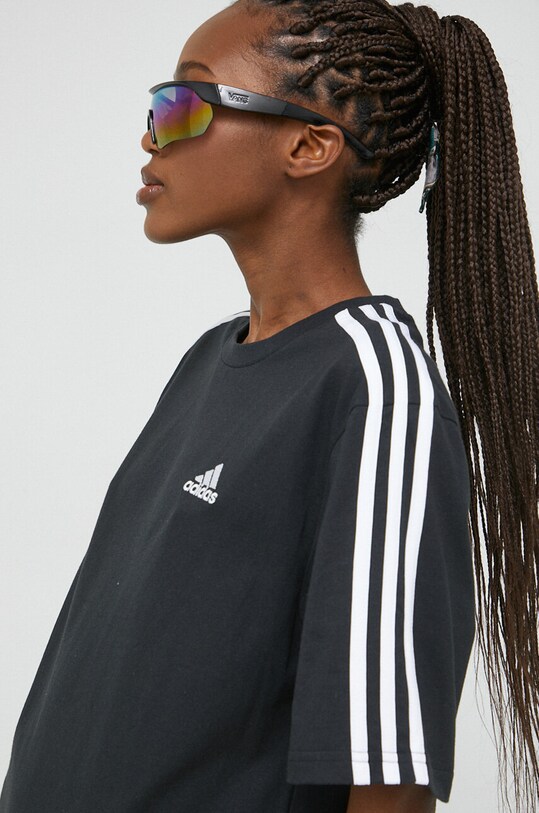 Памучна рокля adidas HR4923 черен