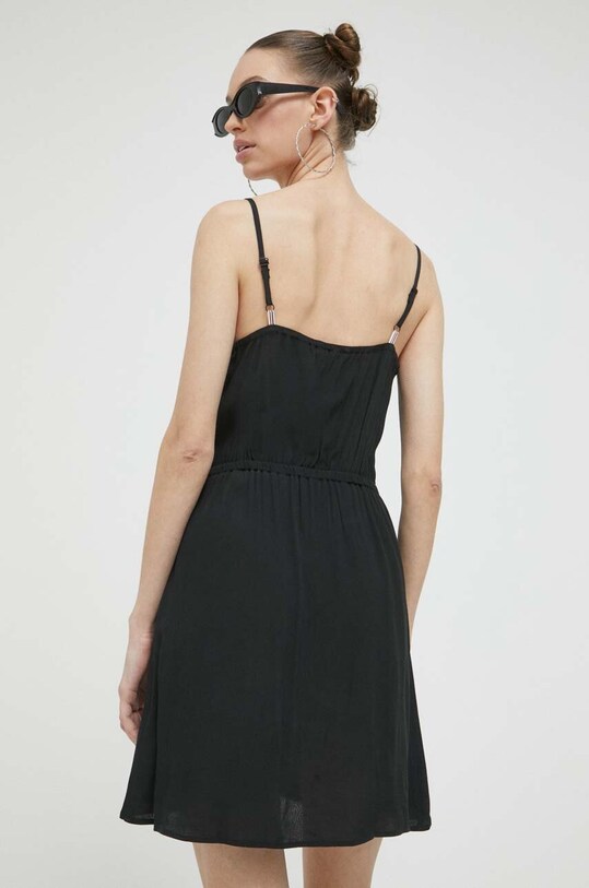 Odzież Tommy Jeans sukienka DW0DW15174.PPYX czarny